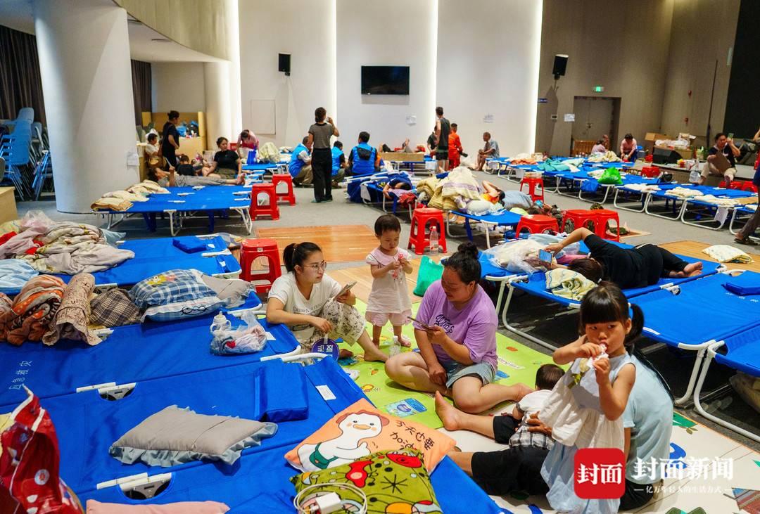 新能源渗透率首破六成，自主品牌占比达75%&mdash;&mdash;汽车产业新趋势解读