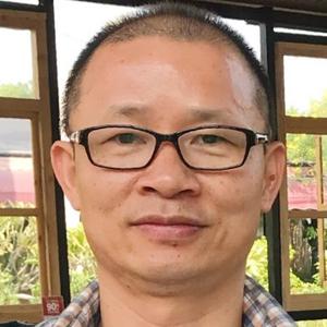 武汉体育学院平板支撑挑战赛创纪录：两人坚持2小时52分钟并列夺冠