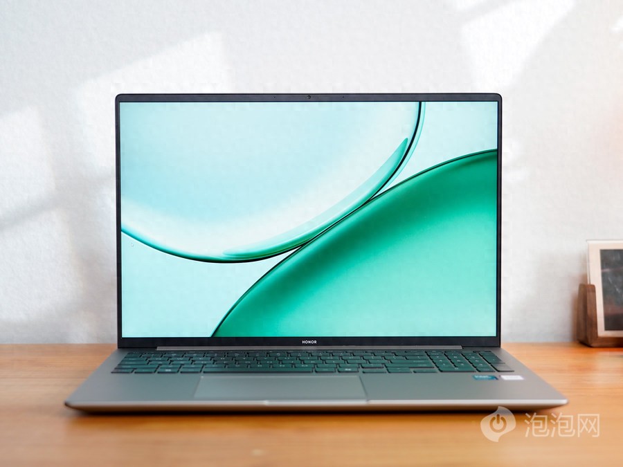 荣耀X16 Plus 2026评测：大屏AI PC如何成为学习办公的性价比之选