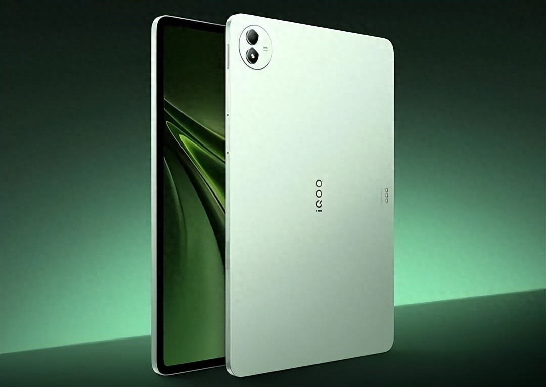 iQOO Pad6 Pro官宣：13.2英寸4K屏+骁龙8至尊版，4K游戏平板新标杆